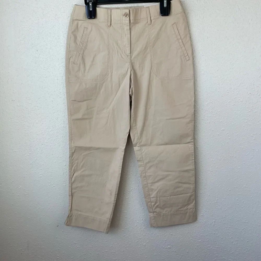 NWT Chicos Cropped Khaki Secret Stretch Pants Size 4